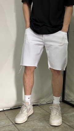 BERMUDA WHITE
