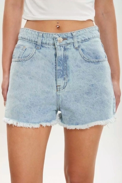 Short denim