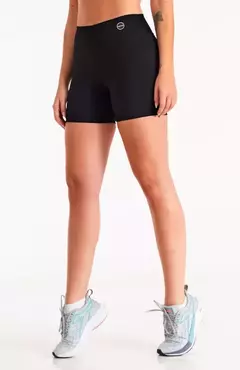 SHORT LISO NEGRO