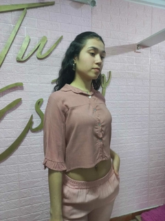 Camisa Con Voladitos Rosa - comprar online