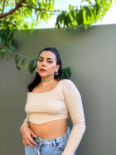 Cropped basic nude