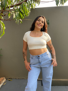 Cropped Iris white