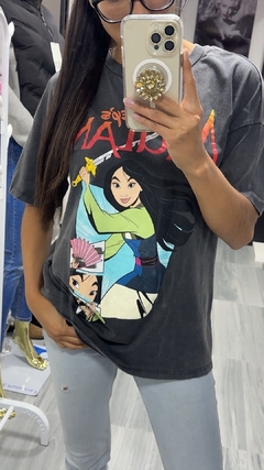 Polera Mulan Lefties
