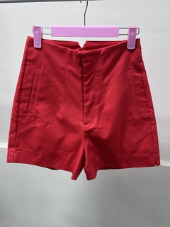 Short con Pinzas Stradivarius - comprar en línea