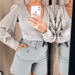Short con Cinturón Zara