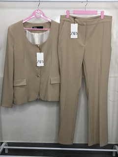 Blazer y Pantalón Zara Conjunto - comprar en línea