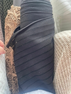 crochet negro diseño lineal