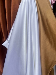 saten de punto blanco