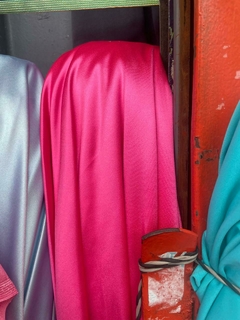 saten de punto fuxia en internet