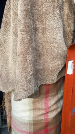 paño escoces con corederito beige