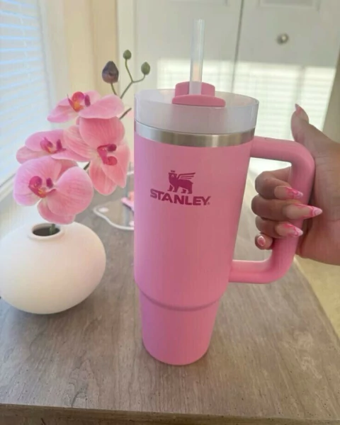 Stanley Quencher Tumbler Rosa Chicle 0.89 lts.