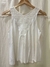MUSCULOSA - FOREVER 21 - BLANCA CON BRODERIE - S (E421)