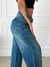 Jean baggy con bordados en internet