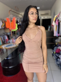 Vestido Yasmin na internet