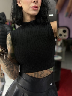 Cropped Joana na internet