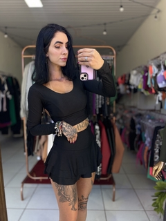 Cropped Amanda na internet