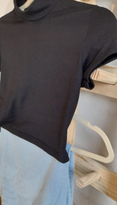 REMERA MAIA NEGRA - comprar online