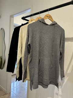 Sweater con capucha 449