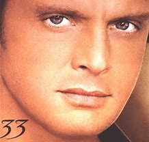 Luis Miguel 2003 - 33 - Na compra de 15 álbuns musicais, 20 filmes ou desenhos, o Pen-Drive será grátis...Aproveite! - comprar online