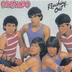 Menudo 1984 - Reaching Out - Na compra de 15 álbuns musicais, 20 filmes ou desenhos, o Pen-Drive será grátis...Aproveite!