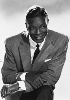 Nat King Cole (VIDEO) - Videos (2005) - Na Escolha de 10 álbuns musicais, 10 filmes ou desenhos, o Pen-Drive será grátis...Aproveite!