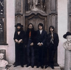 The Beatles 1970 - Hey Jude - Na escolha de 15 álbuns musicais, 20 filmes ou desenhos, o Pen-Drive será grátis...Aproveite! - comprar online