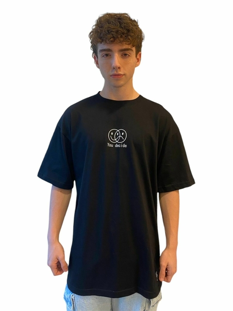 REMERA DECIDE BLACK