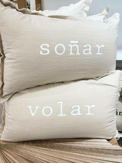 ALMOHADONES SOÑAR/VOLAR - comprar online