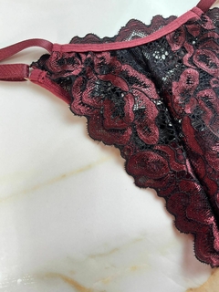 Conjunto Emily na internet