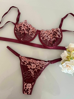 Conjunto gringa bicolor na internet