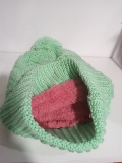 Gorros de lana con piel - comprar online