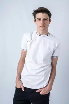 REMERA PUÑOS TEJIDOS CLÁSICA