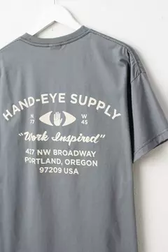 REMERA OVERSIZED "HAND-EYE"