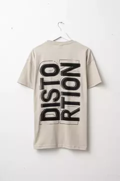 REMERA OVERSIZED "DISTORTION"
