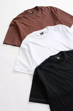 REMERA BOXY FIT "COVERLOCK" - comprar online