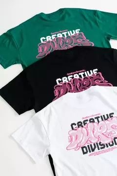 REMERA OVERSIZED "CREATIVE DIVISION" - Britan