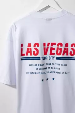 REMERA BOXY "LAS VEGAS"