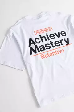 REMERA BOXY "REMINDER" en internet