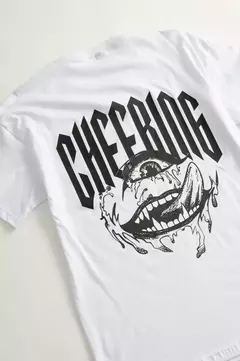 REMERA OVERSIZED "CICLOPE" en internet