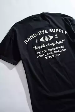 REMERA OVERSIZED "HAND-EYE" en internet