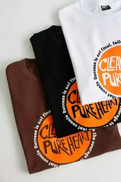 REMERA REGULAR "CLEAN HANDS" en internet