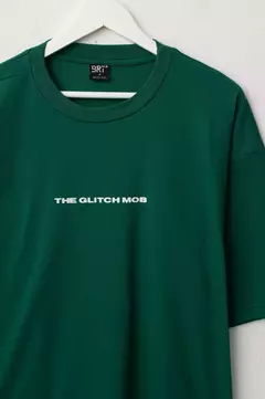 REMERA BOXY "GLITCH MOB" en internet