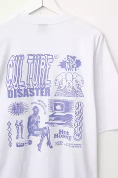 REMERA BOXY "CULTURE"