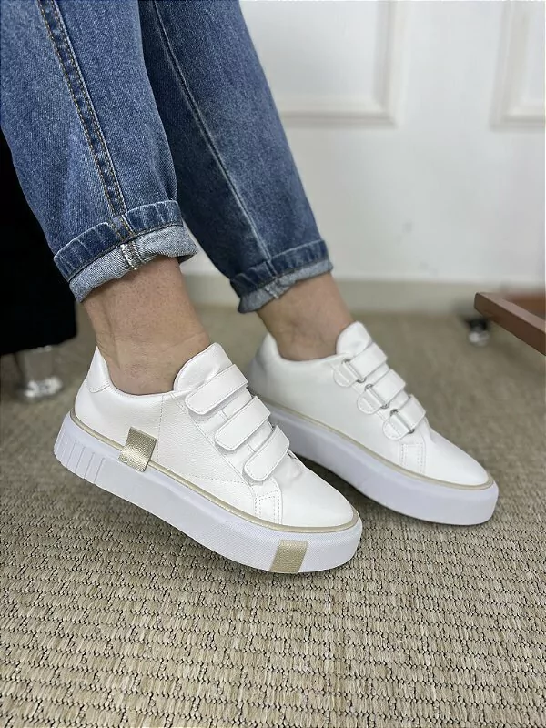 Tenis Kira Branco/Dourado