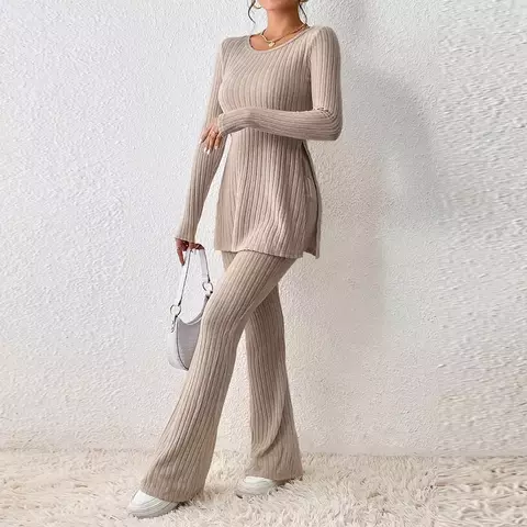 Conjunto Manga Longa e Calça Flare