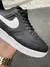 Nike Air Force na internet