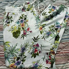 Pantalón floreado la mode - Chomsistilo