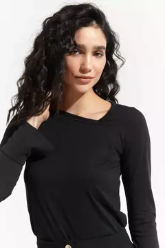 REMERA CUPRO - NEGRA en internet