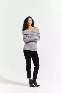 REMERA SKALL - GRIS MELANGE - comprar online