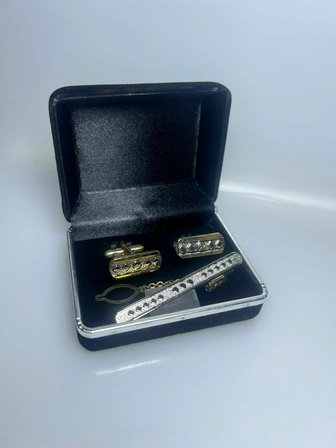 Kit Abotoadura + Prendedor de Gravata Dourado com Detalhes em Prata